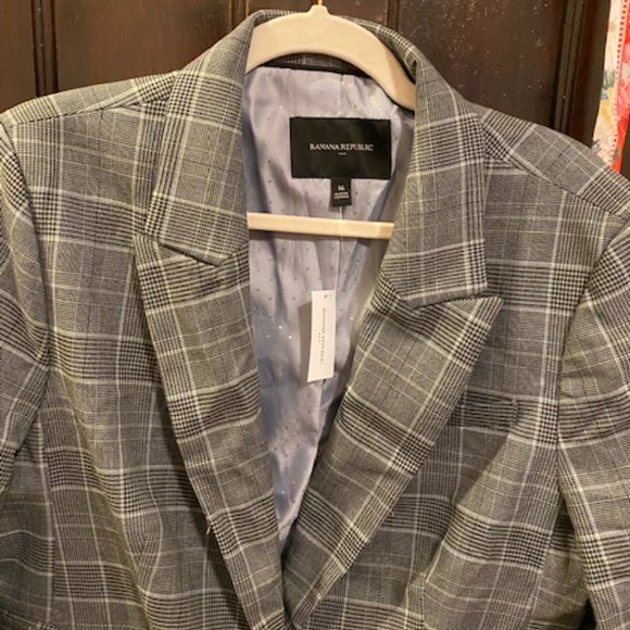 Gray Plaid Banana Republic Women's Blazer, Size 16, Brand New Jacket - Picture 4 of 6
